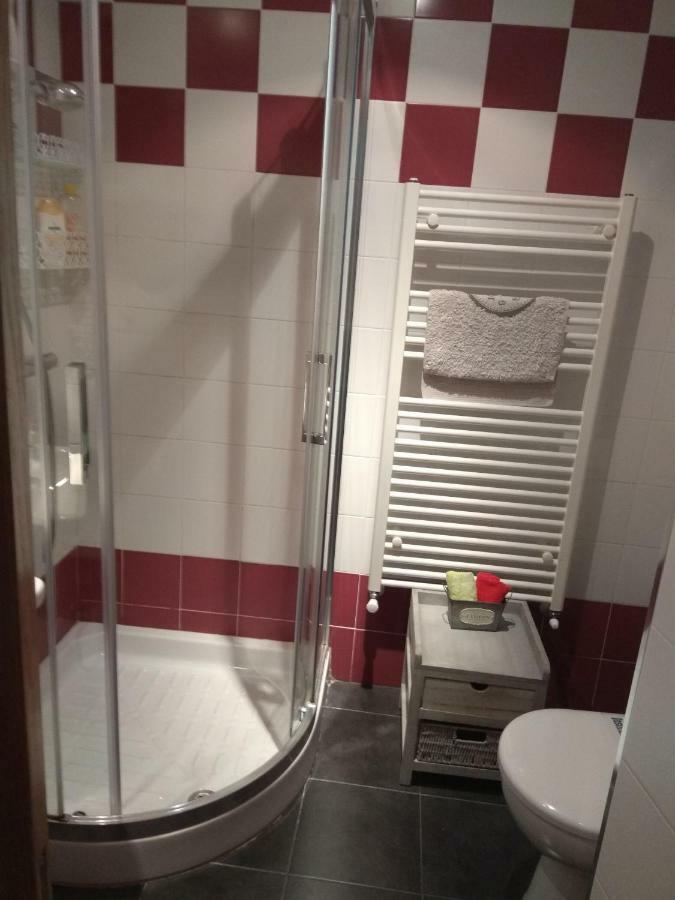Apartamento Cine Colon Ribadeo Exterior photo