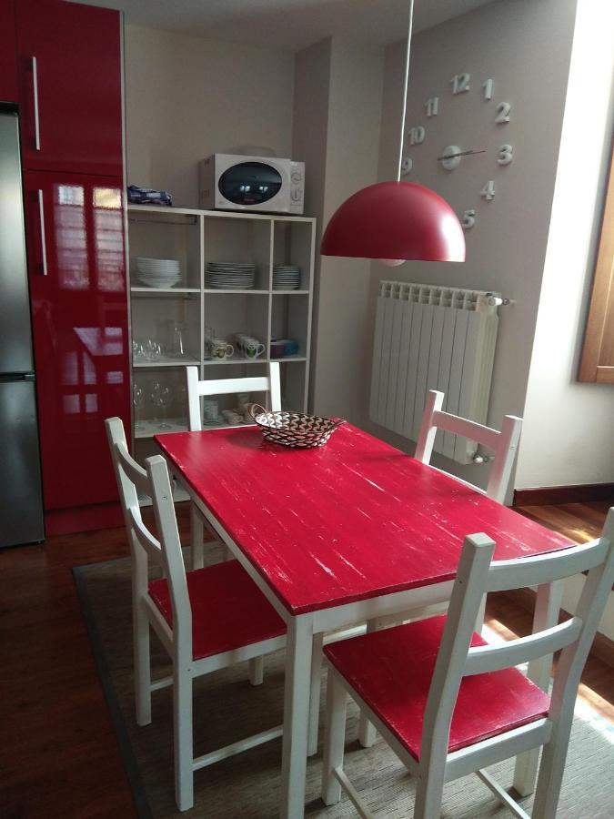 Apartamento Cine Colon Ribadeo Exterior photo