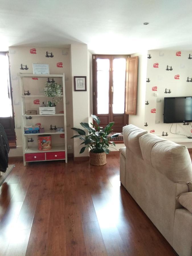 Apartamento Cine Colon Ribadeo Exterior photo