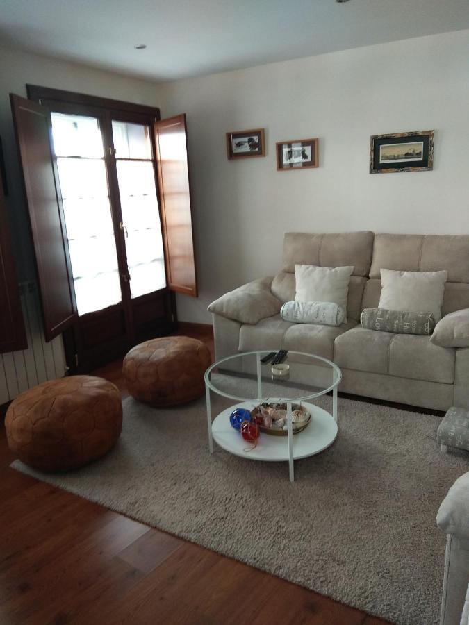 Apartamento Cine Colon Ribadeo Exterior photo